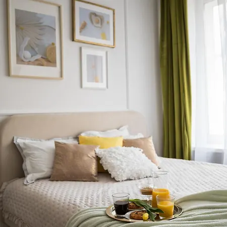 Oasis Charming Loft In A Historic Tenement House 900 M From Station