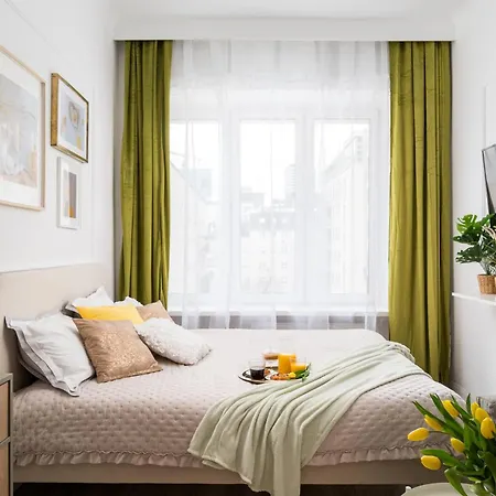 Oasis Charming Loft In A Historic Tenement House 900 M From Station דירה ורשה