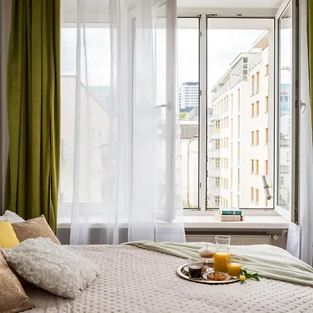 Oasis Charming Loft In A Historic Tenement House 900 M From Station