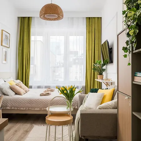 Oasis Charming Loft In A Historic Tenement House 900 M From Station