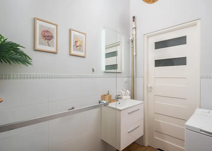 Oasis Charming Loft In A Historic Tenement House 900 M From Station