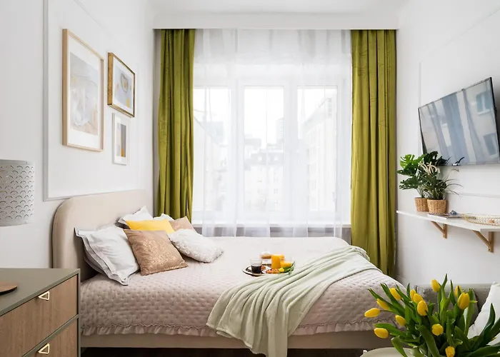 Oasis Charming Loft In A Historic Tenement House 900 M From Station شقة وارسو